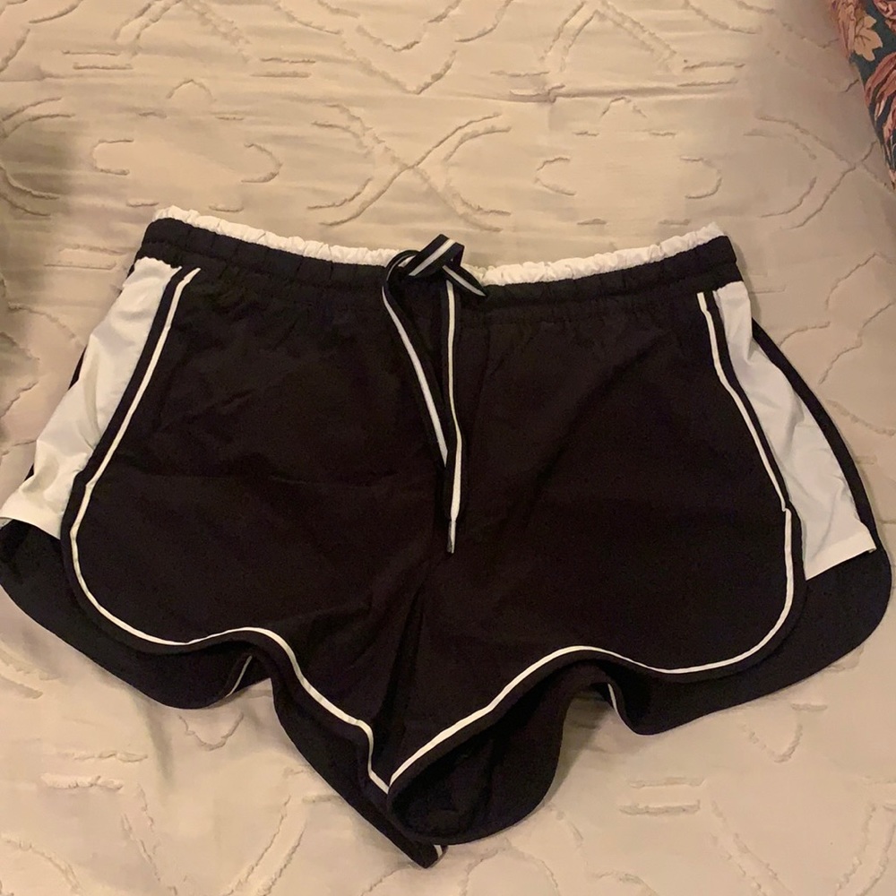 Athleta Colorblocked short